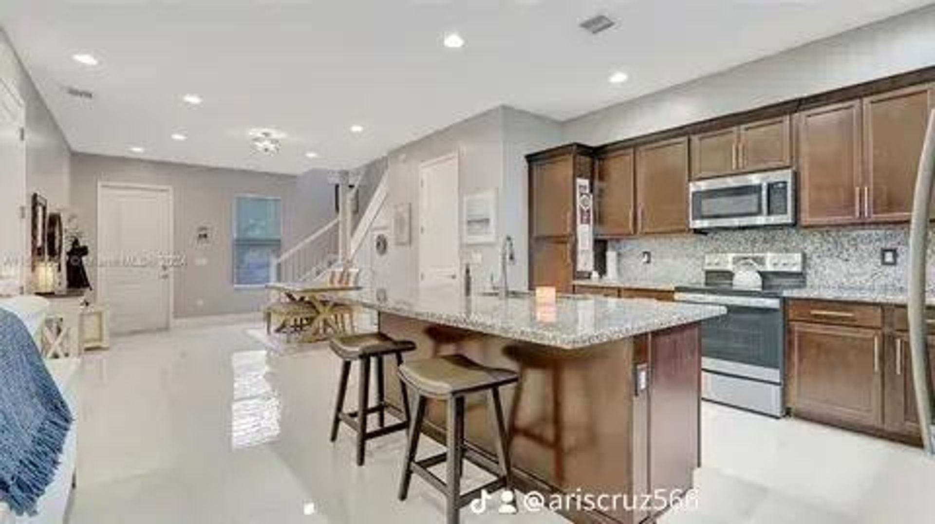 Pembroke Pines Townhome: 20908 NW 1st Drive