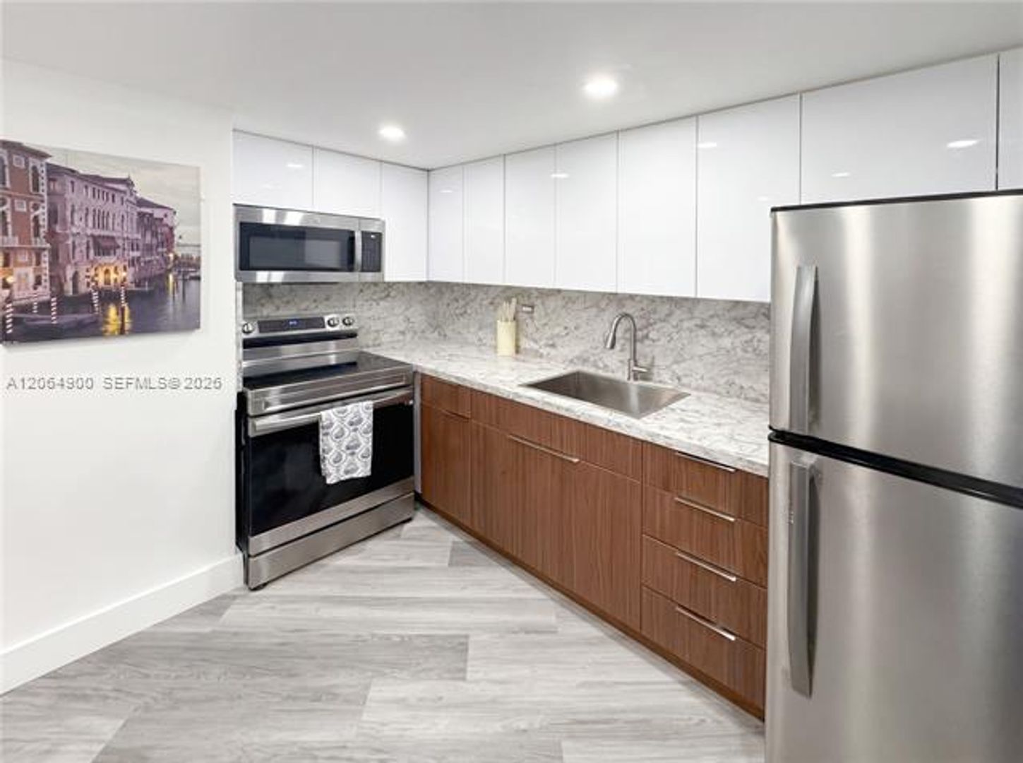 Miami Condo: 801 Brickell Bay Dr cu-1961