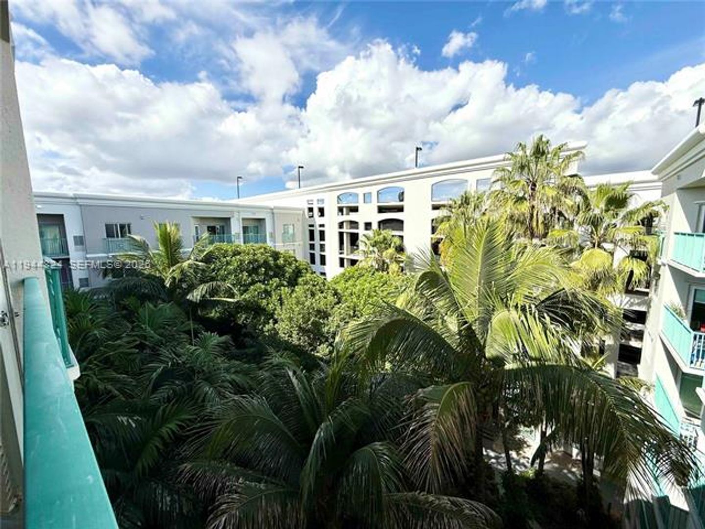 SOUTH MIAMI Apartment: 6001 SW 70th St # 612