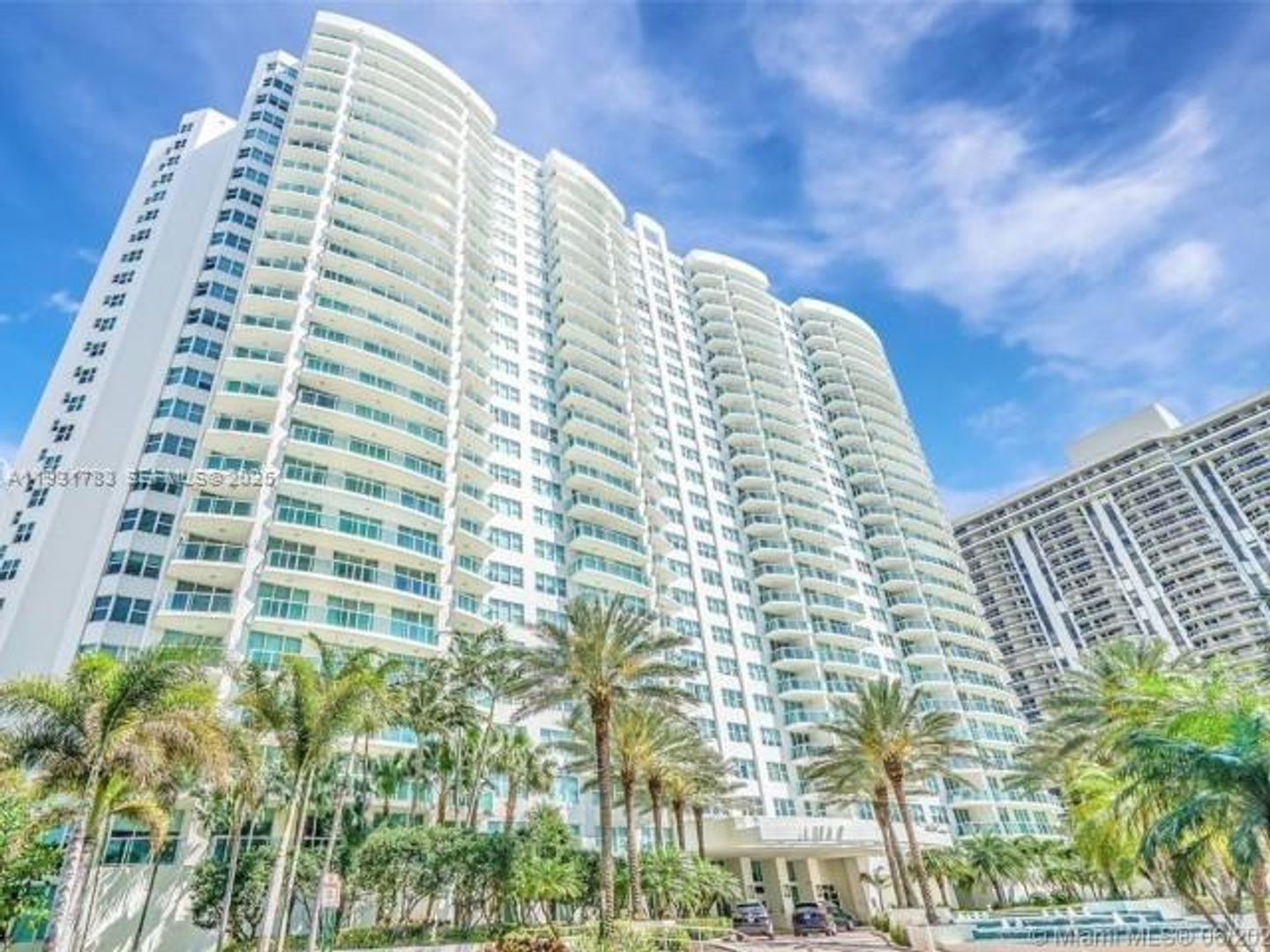 AVENTURA Apartment: 20201 E Country Club Dr unit 903