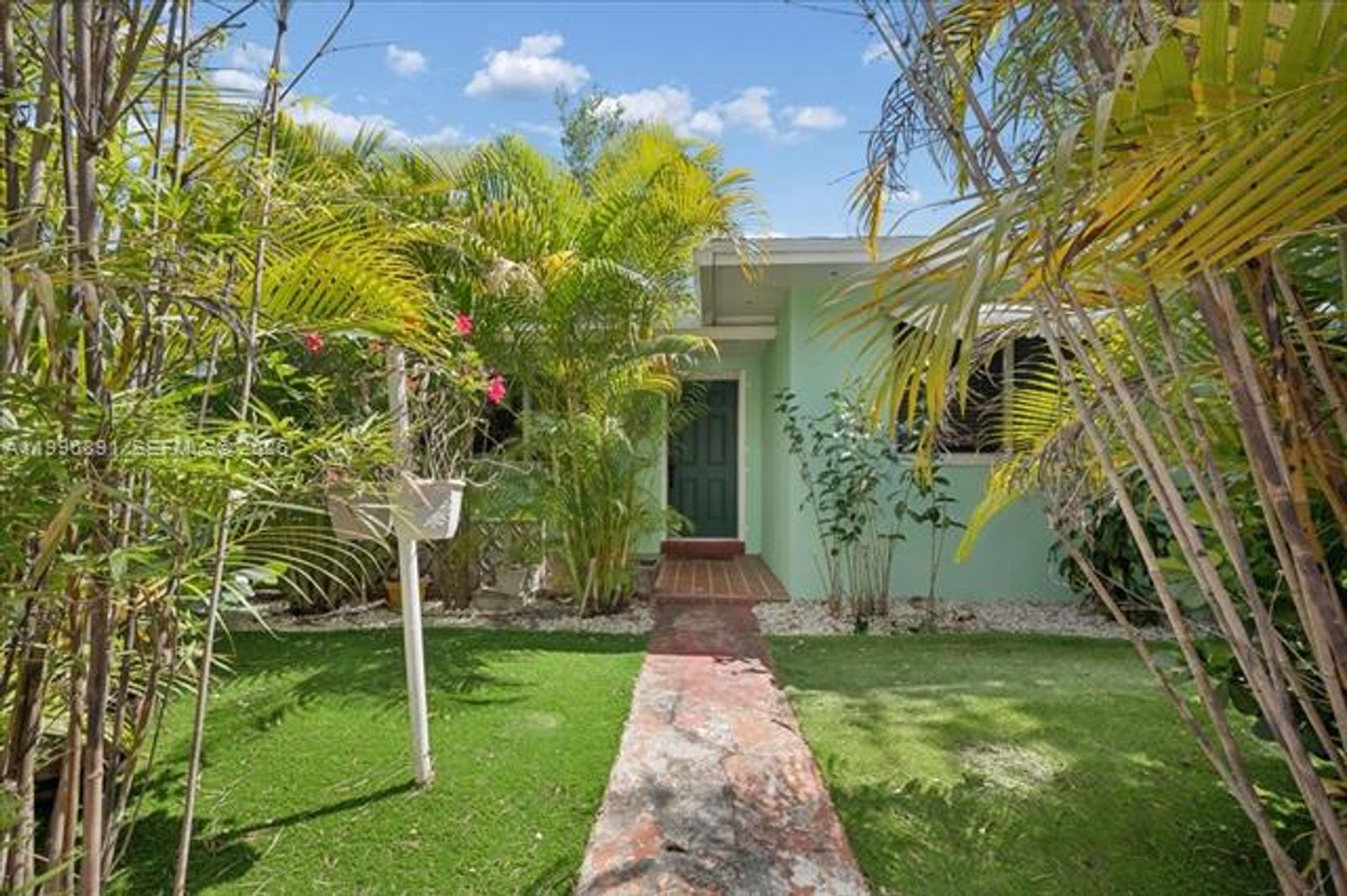 MIAMI House: 3490 William Ave