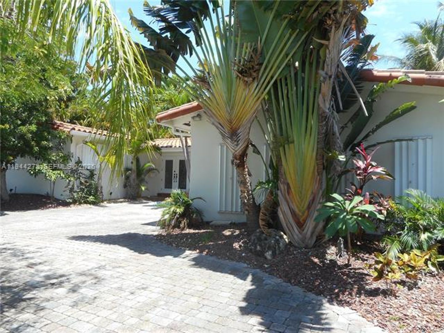 NORTH MIAMI House: 2325 Magnolia Dr # 2325