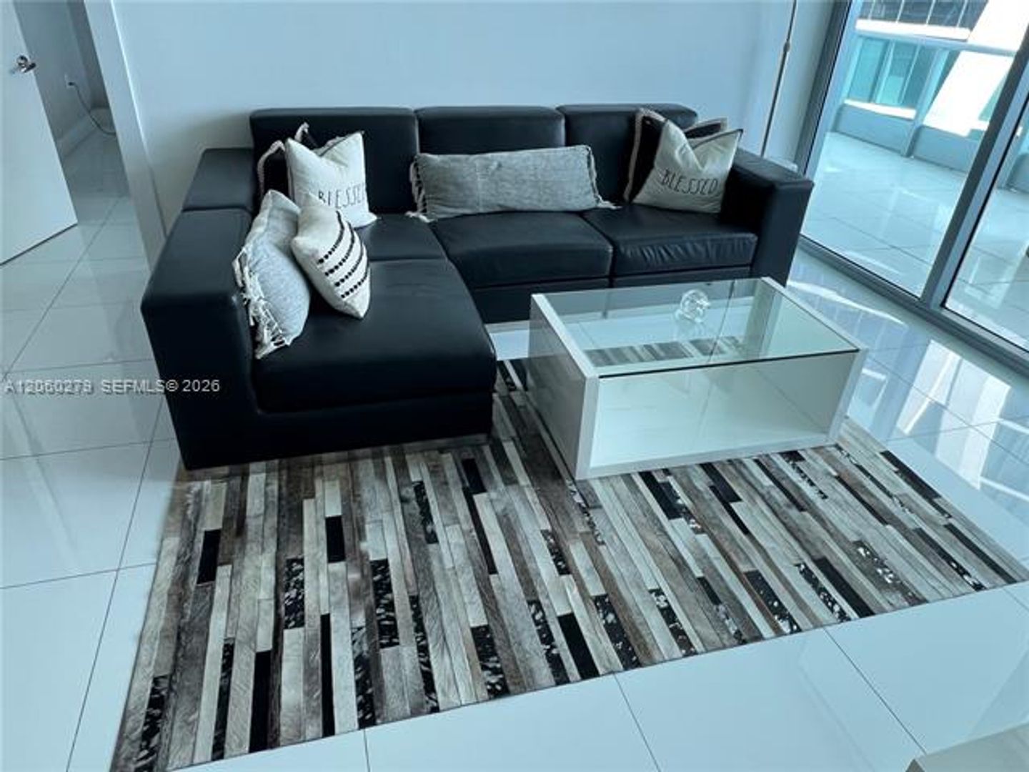 Miami Condo: 900 Biscayne Blvd cu-3408