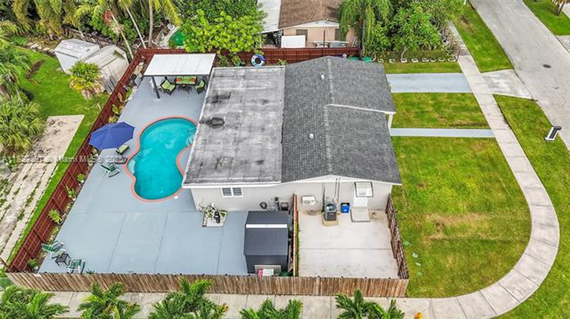 HOMESTEAD House: 29928 SW 159th Dr # 299928