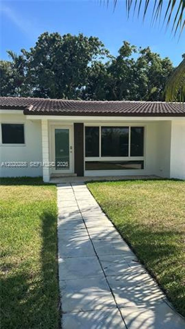 Miami Shores House: 220 NW 112th Ter # 1