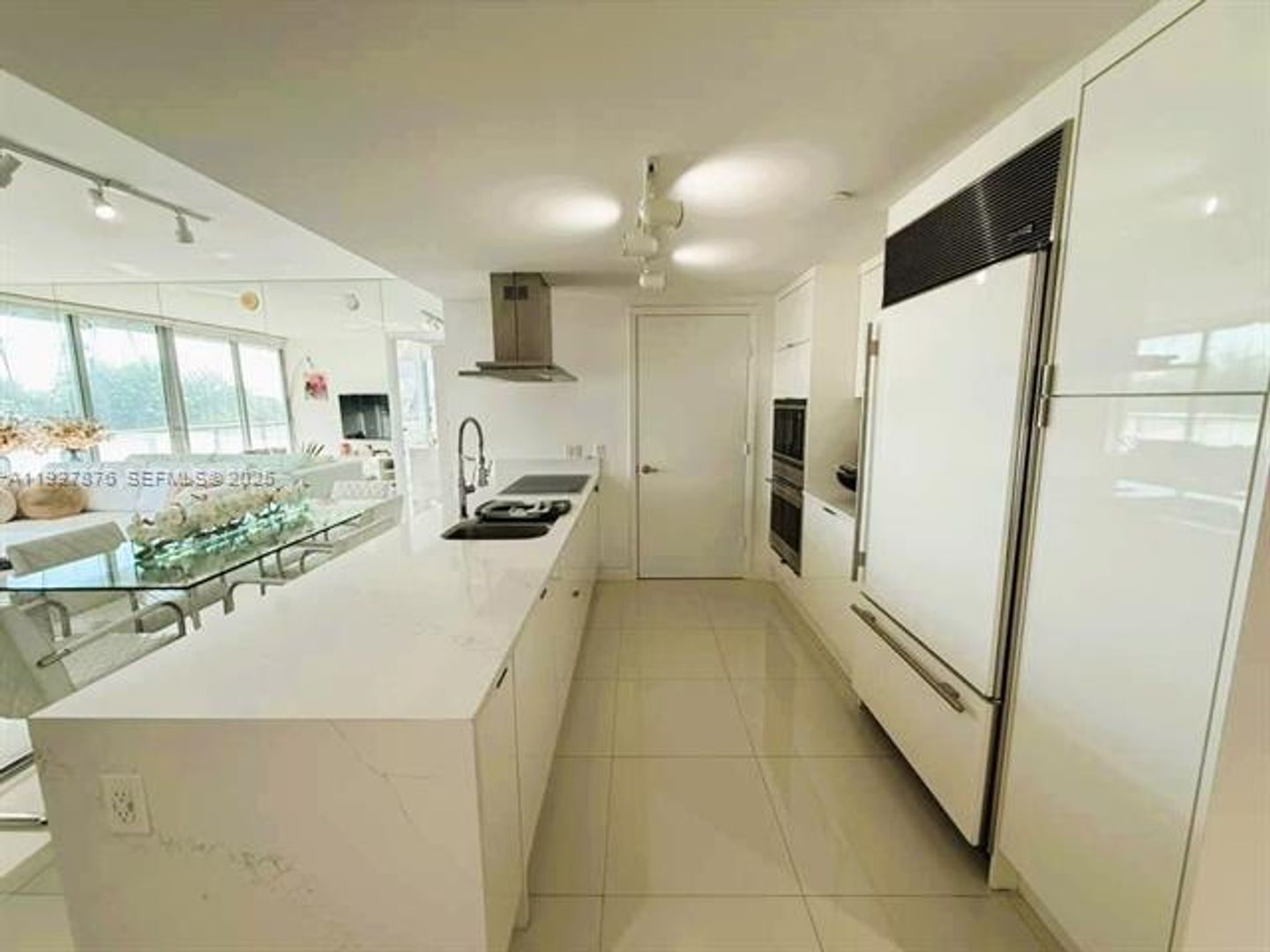 MIAMI Apartment: 495 Brickell Ave unit 511