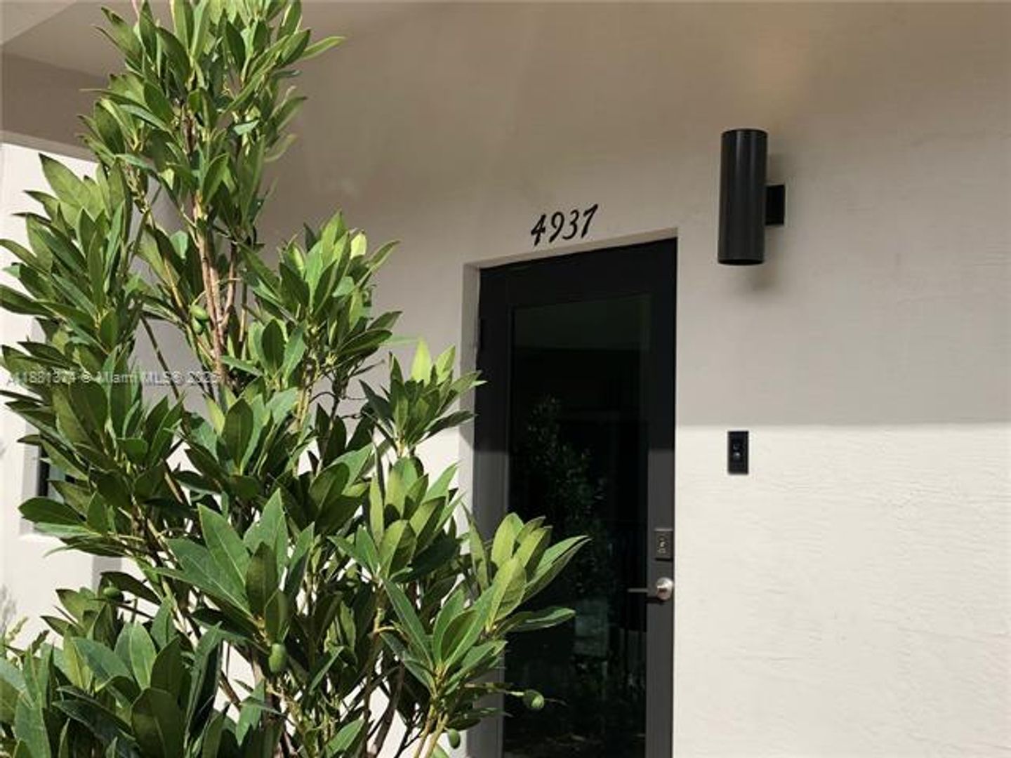 DORAL Townhome: 4937 NW 84th Ave #0