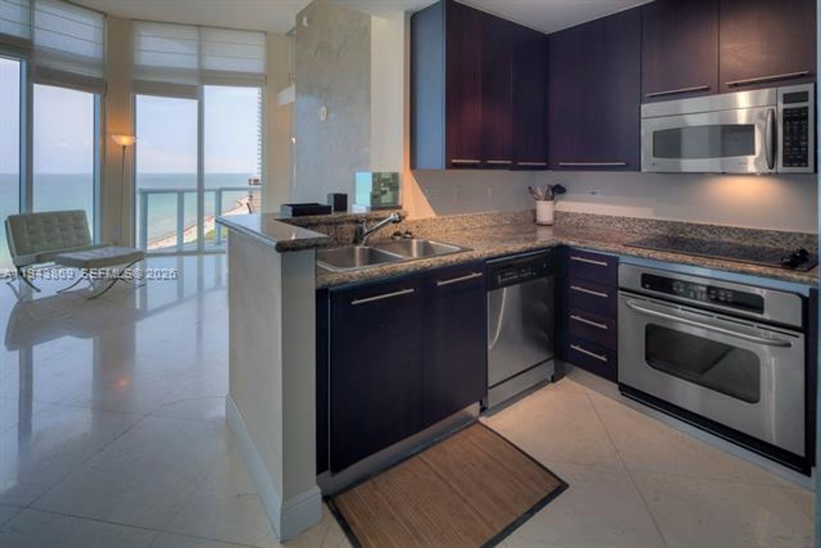 MIAMI BEACH Apartment: 6515 Collins Ave appt 1804