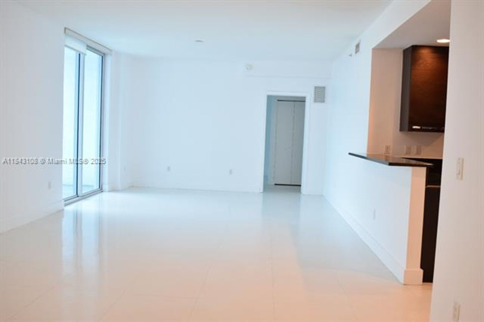 AVENTURA Apartment: 3030 NE 188 St unit 604