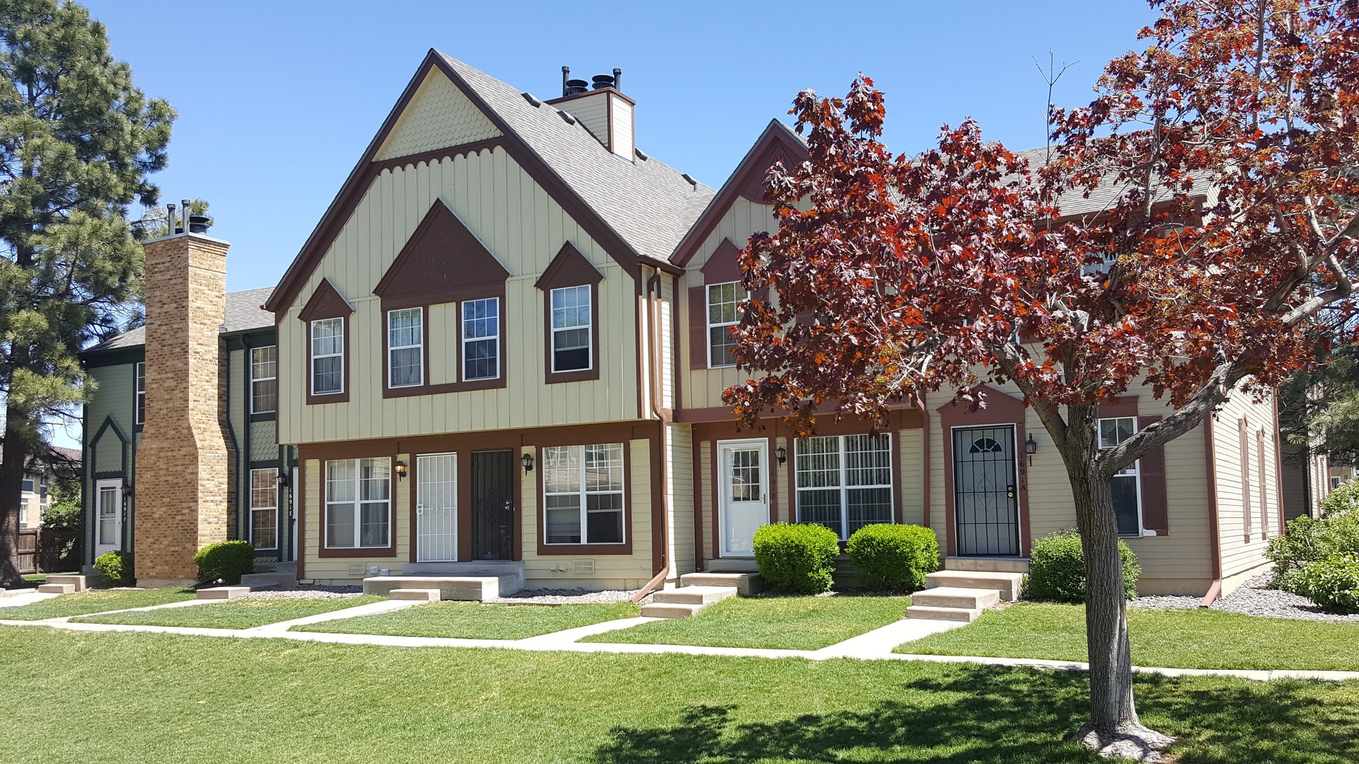 AURORA House: 1691 S Blackhawk Way #C