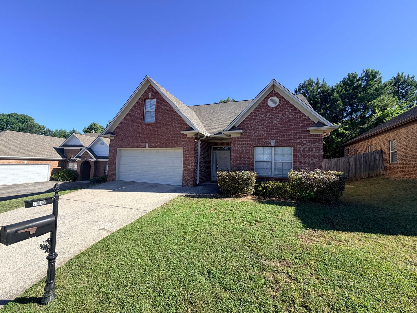 Fultondale House: 2938 Summit Drive