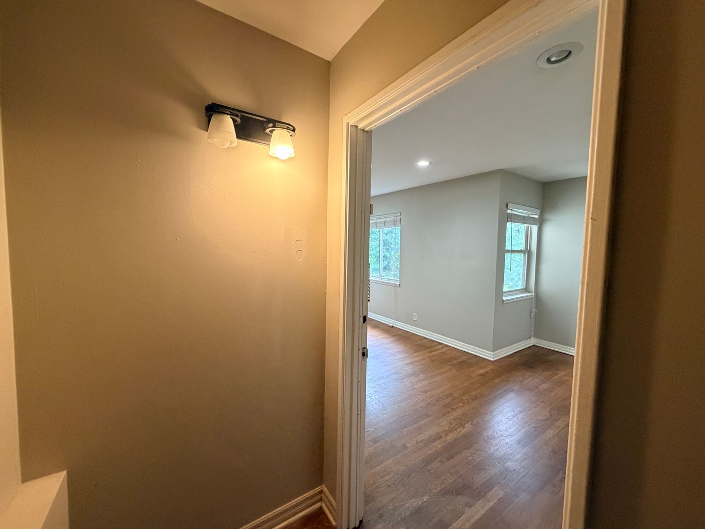 Birmingham Apartment: 1008 Broadway Street