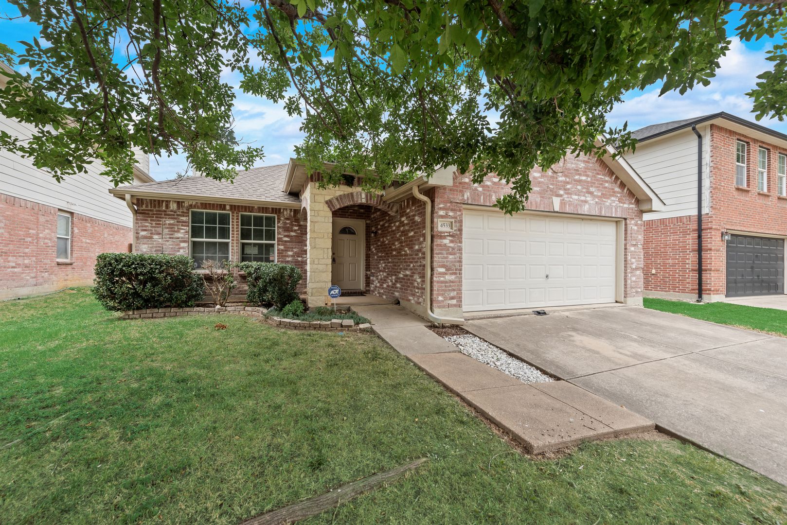 Fort Worth House: 4533 Lacebark Ln