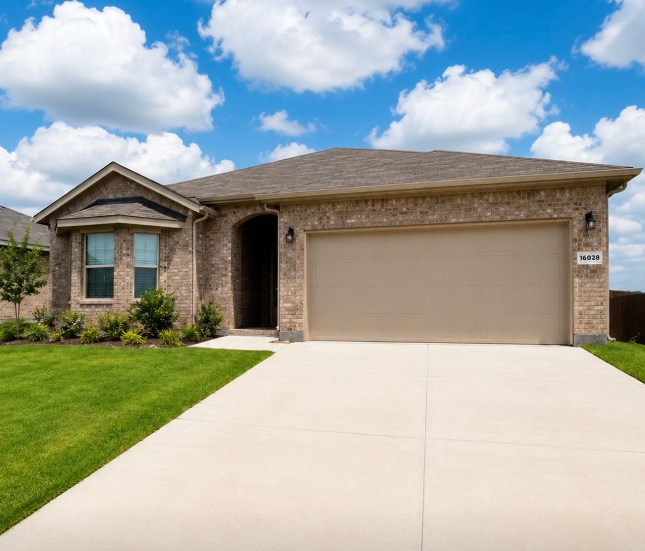 Fort Worth House: 16028 Bronte Lane