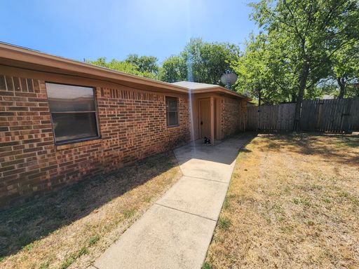 Cozy 2 Bedroom In Crowley – photo 1