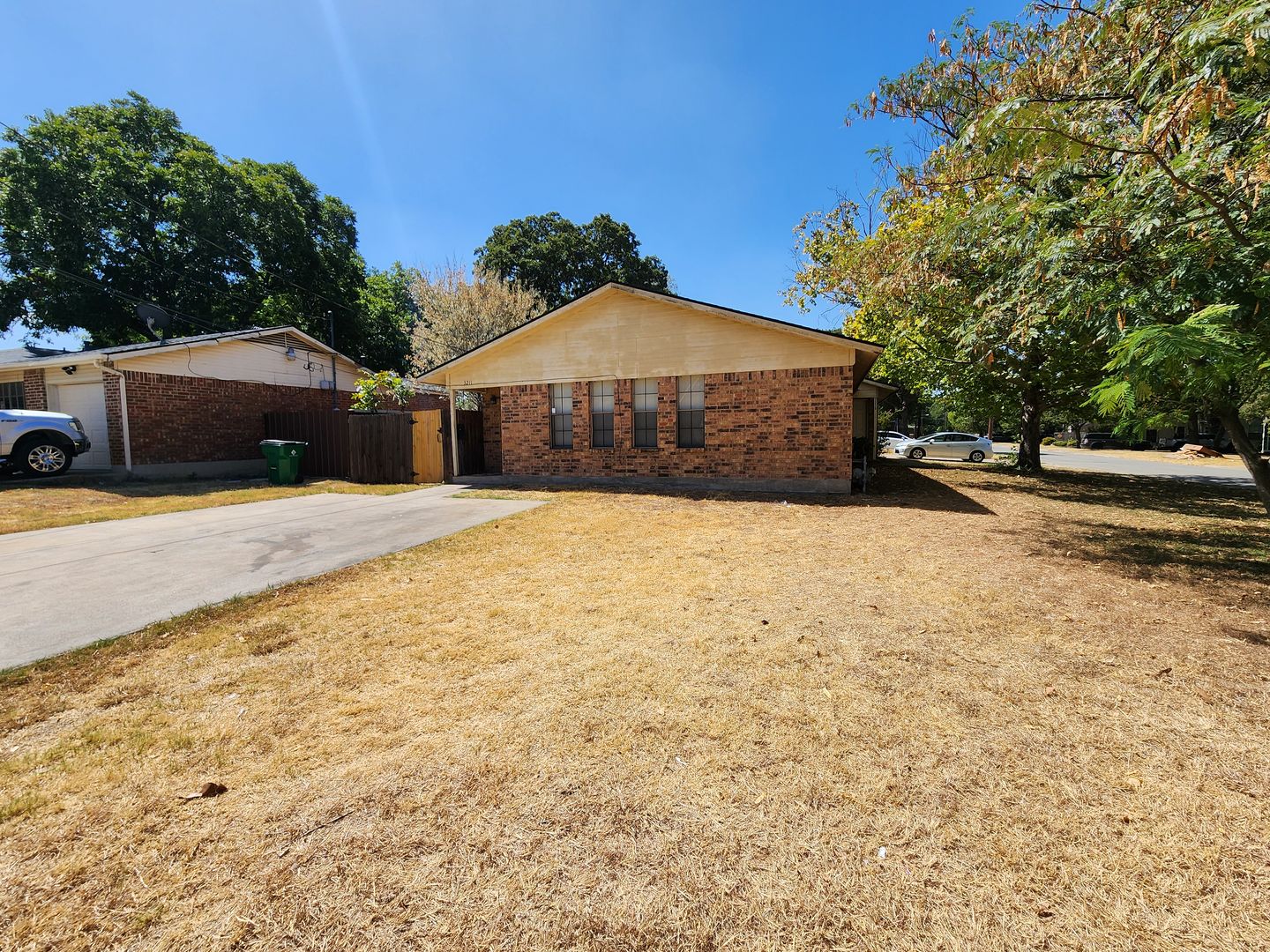 Haltom City Apartment: 3211 Eastridge Dr. - 3211 Eastridge Drive