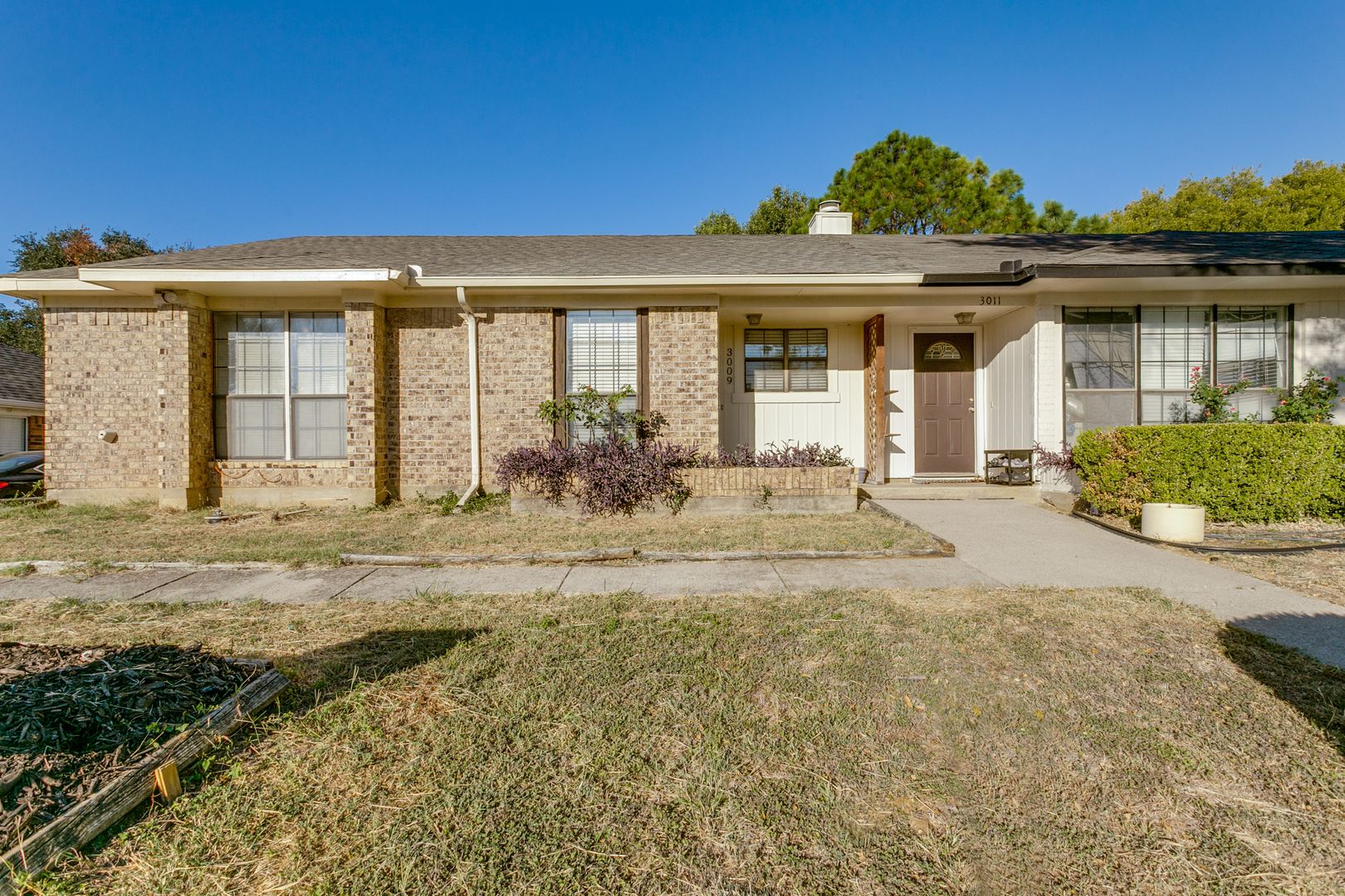 Euless Apartment: 3009 Hilltop Dr.