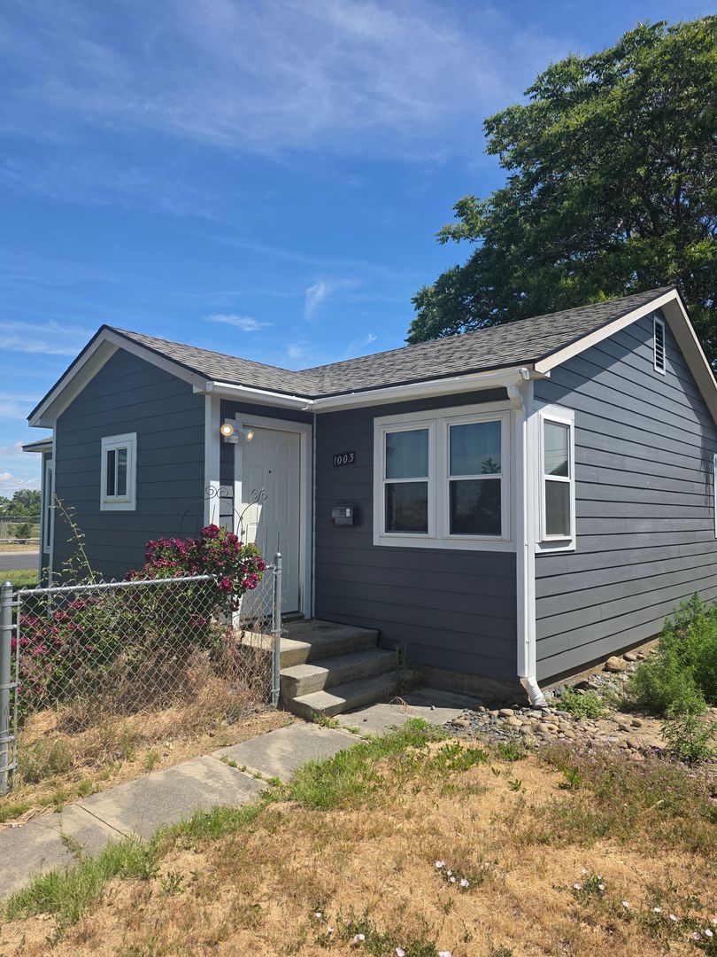 Moses Lake House: 1003 West Cascade
