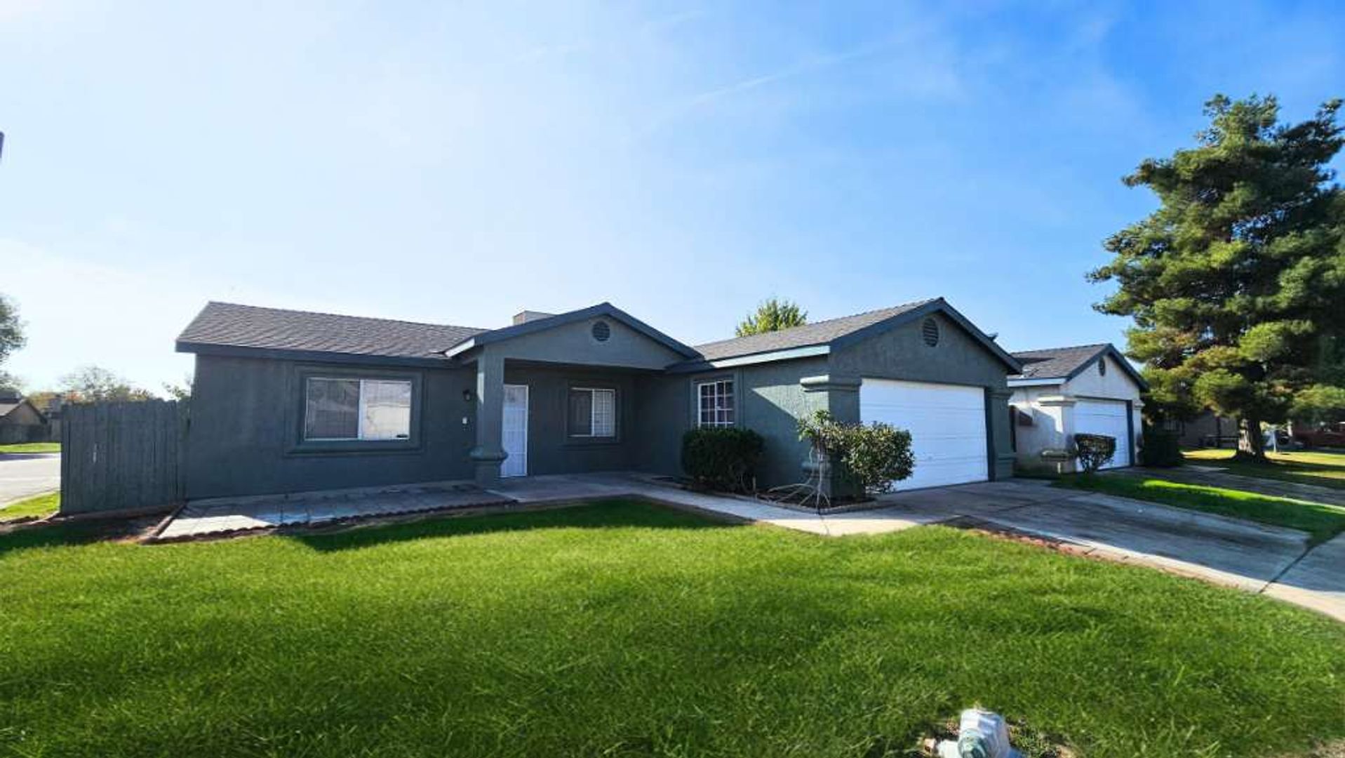 Bakersfield House: 5511 Kettle Dome Ct