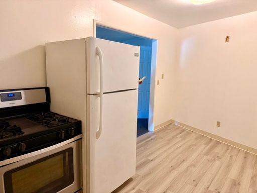 REDUCED!!! New Flooring and Paint! Downtown Twain Harte!! Watch the parades from your patio!!