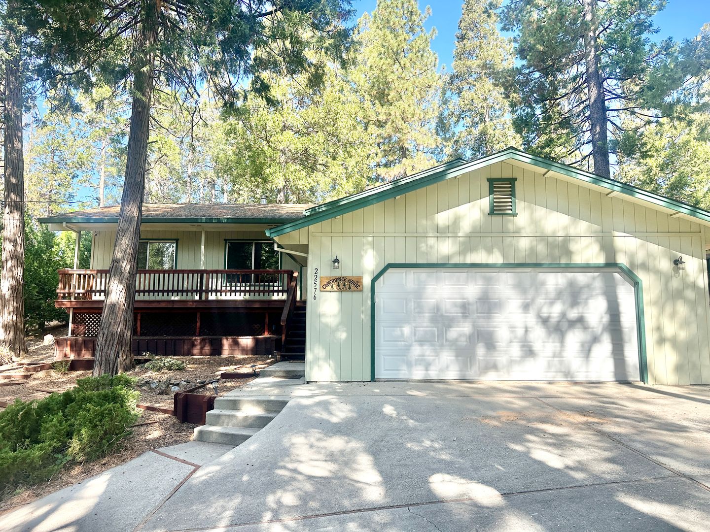 Twain Harte House: 22576 Confidence Road