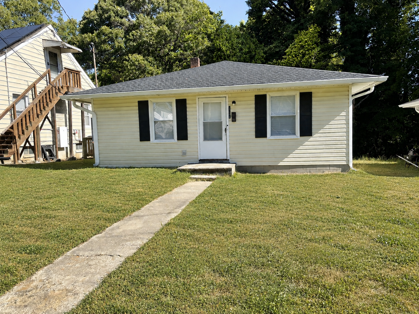Winston Salem House: 1329 Marne St