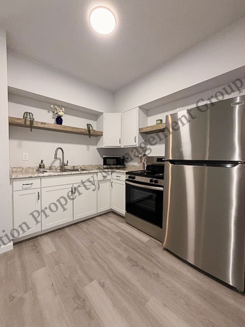 6918 Northside Drive 9 of 9