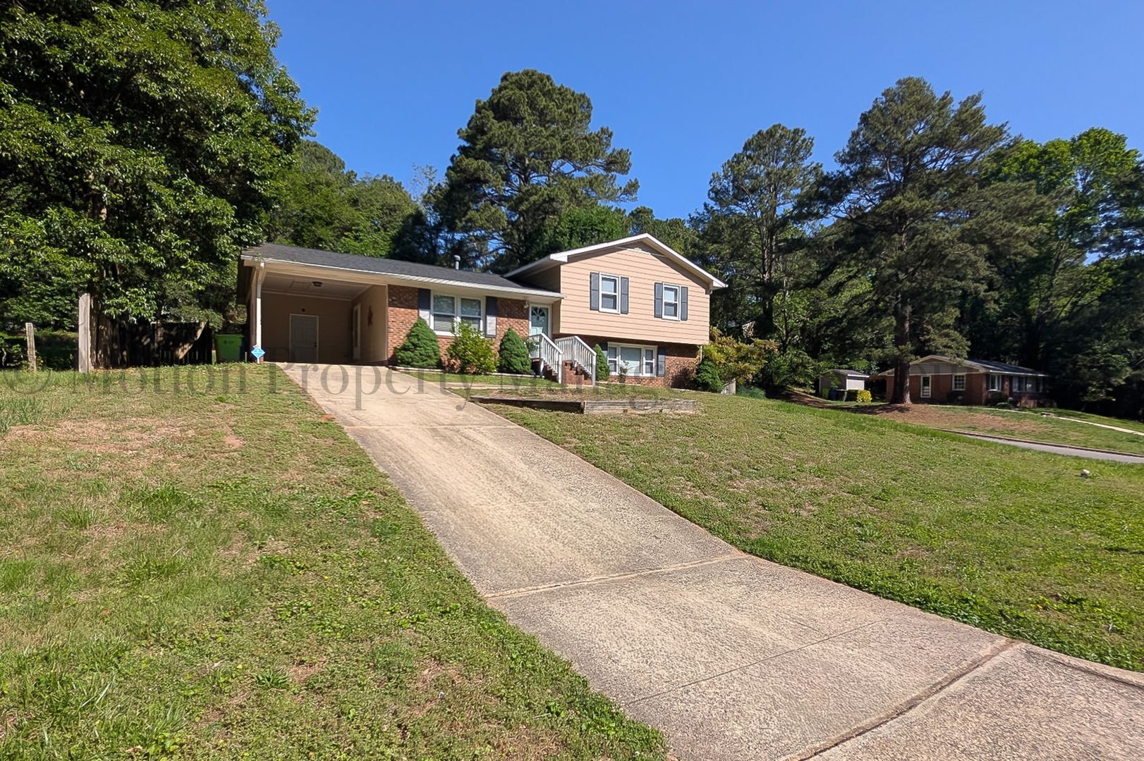 Raleigh House: 2400 Lawrence Drive