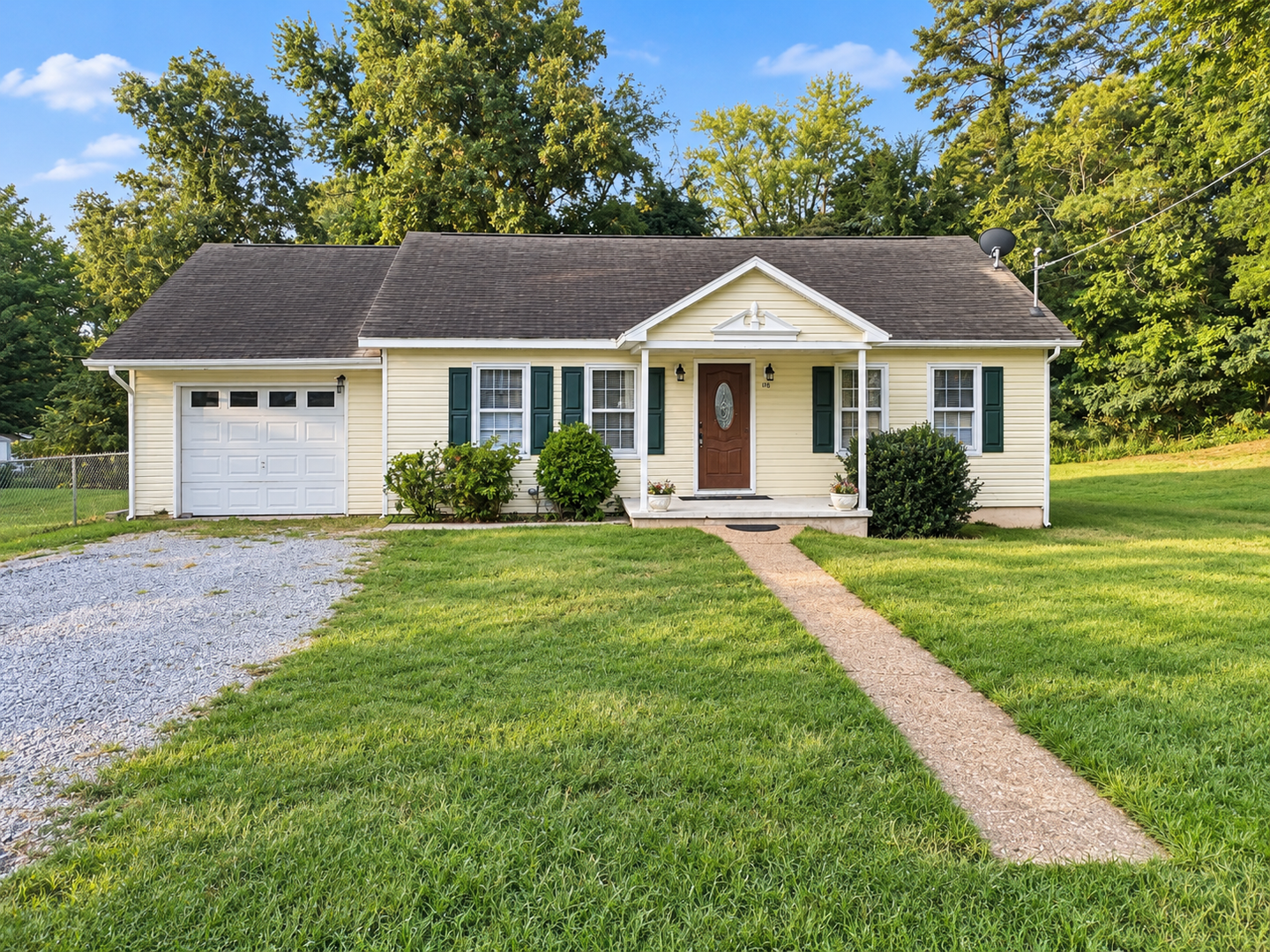 Cleveland House: 1205 Fairway Dr SW