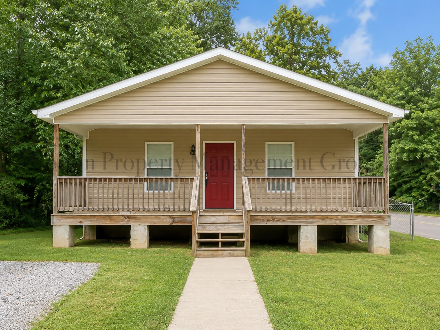 Chattanooga House: 1816 South Holly Street