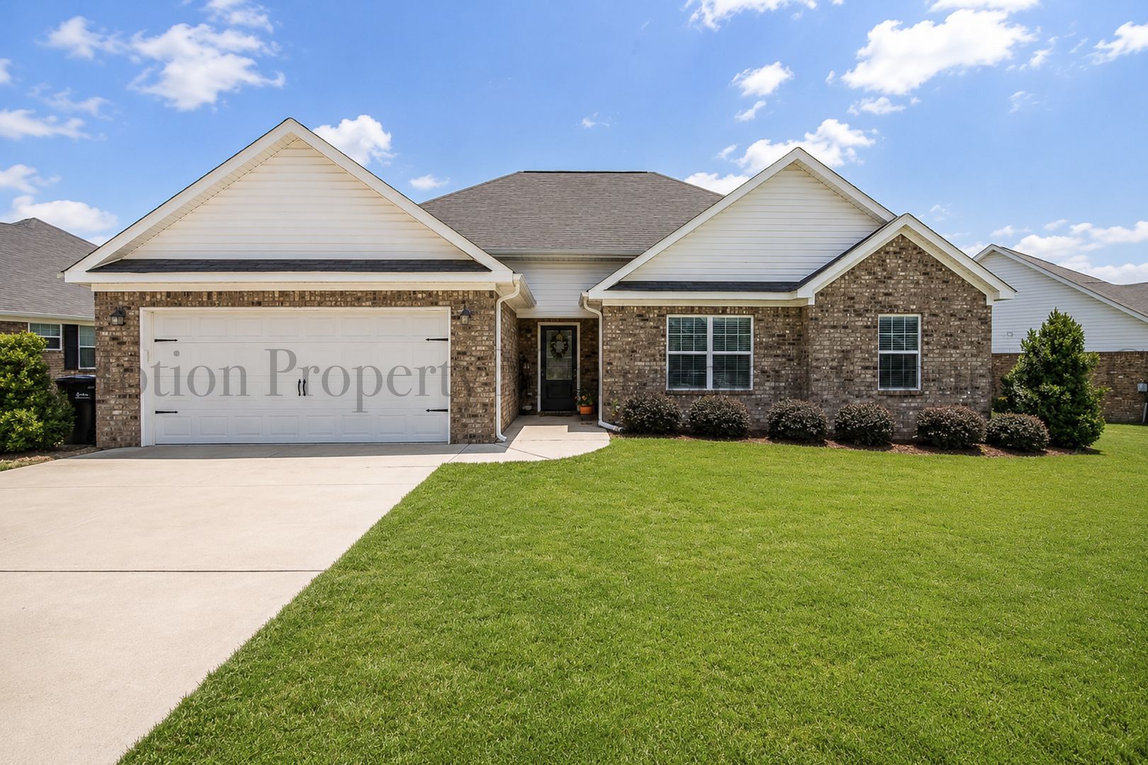 Perry House: 215 Rainsong Trl