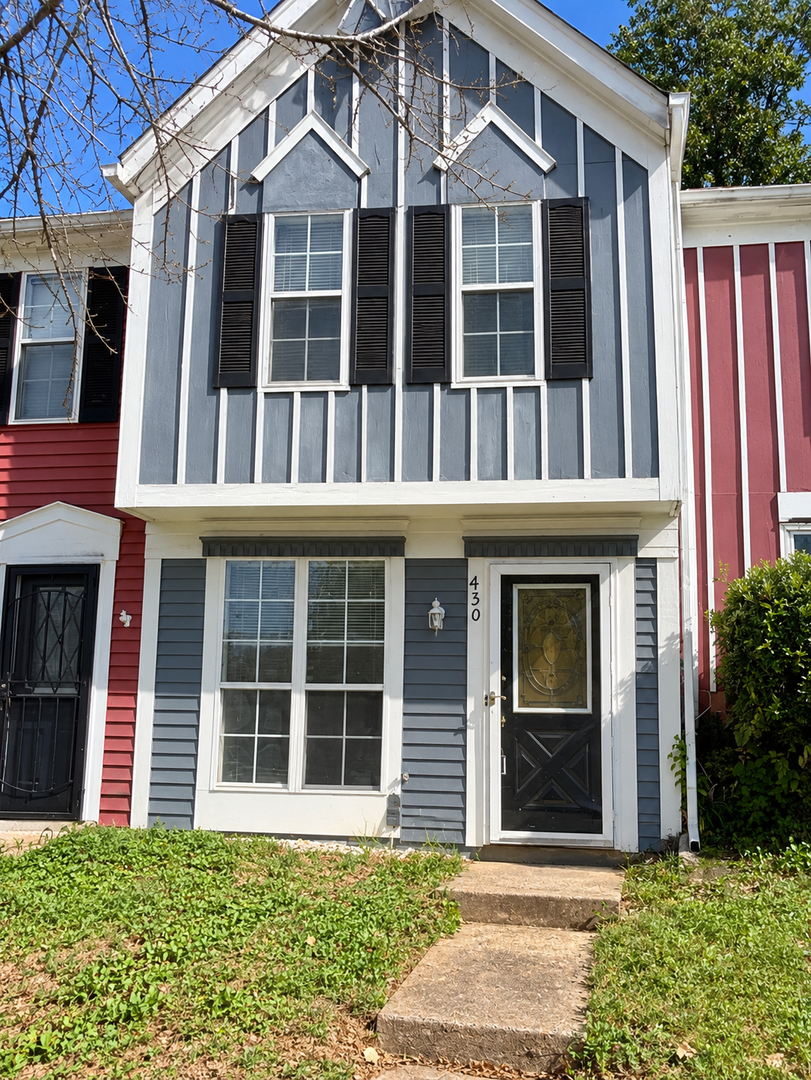 Stone Mountain House: 450 Prince of Wales