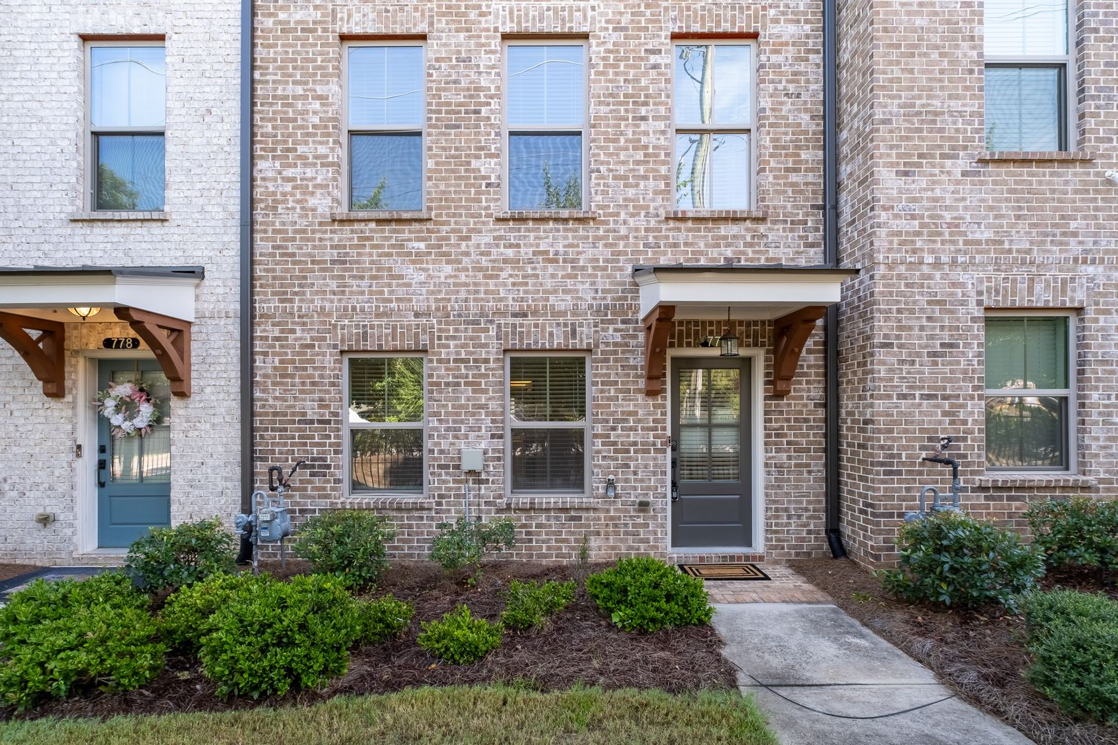 Scottdale House: 776 Angora Alley