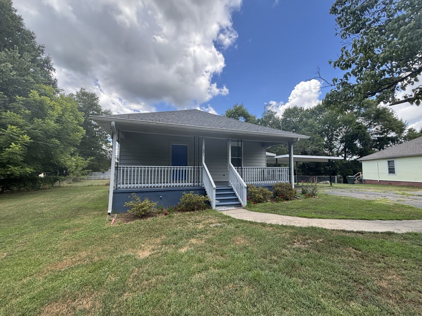 Gastonia House: 131 Dixon Cir