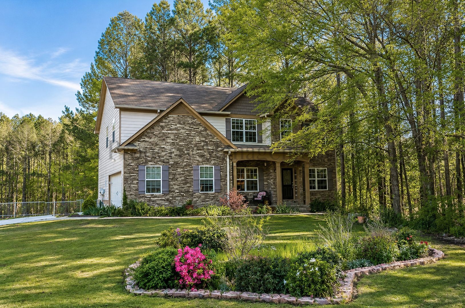McDonough House: 344 Mary Dr