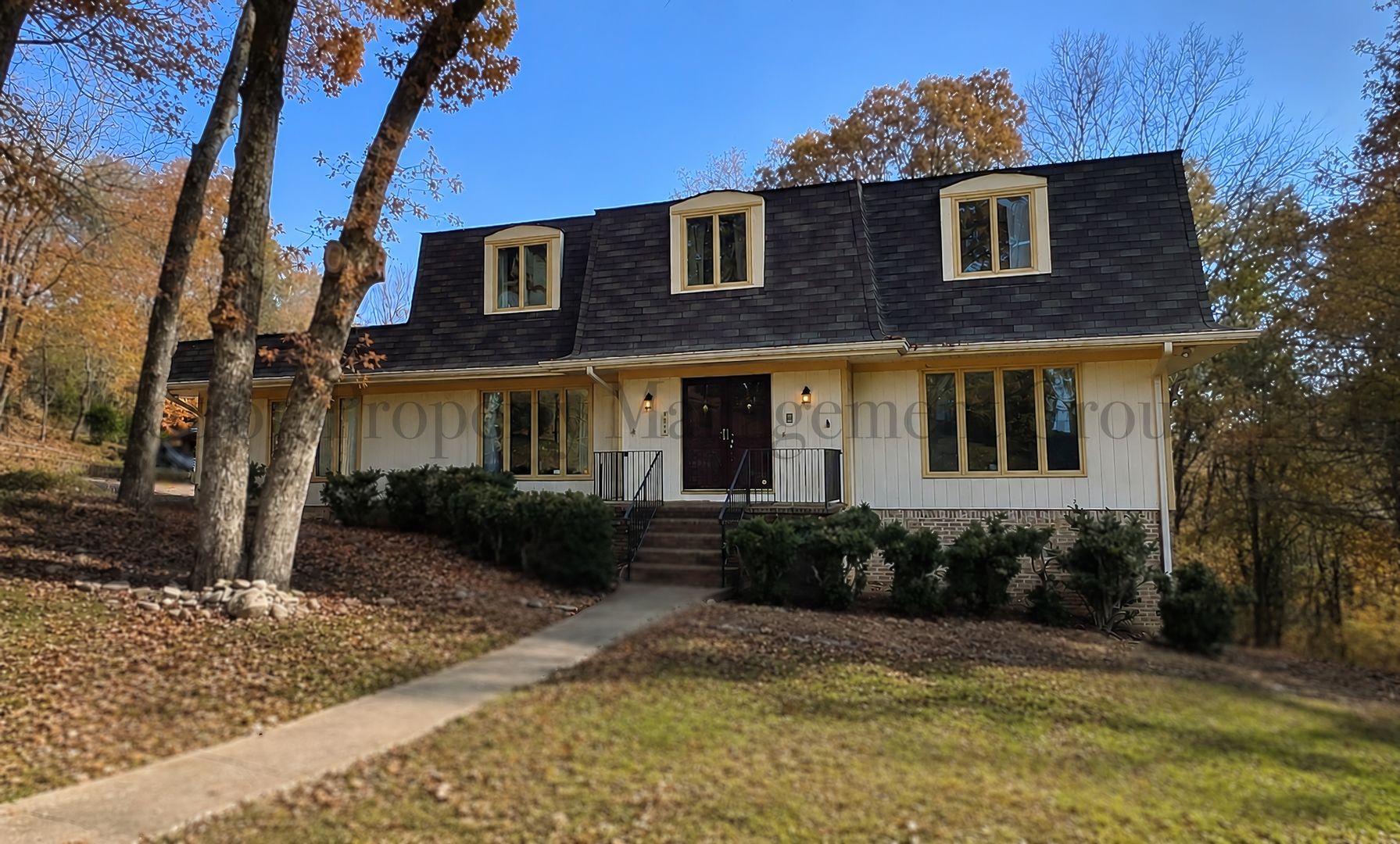 Hixson House: 5312 Fairview Road