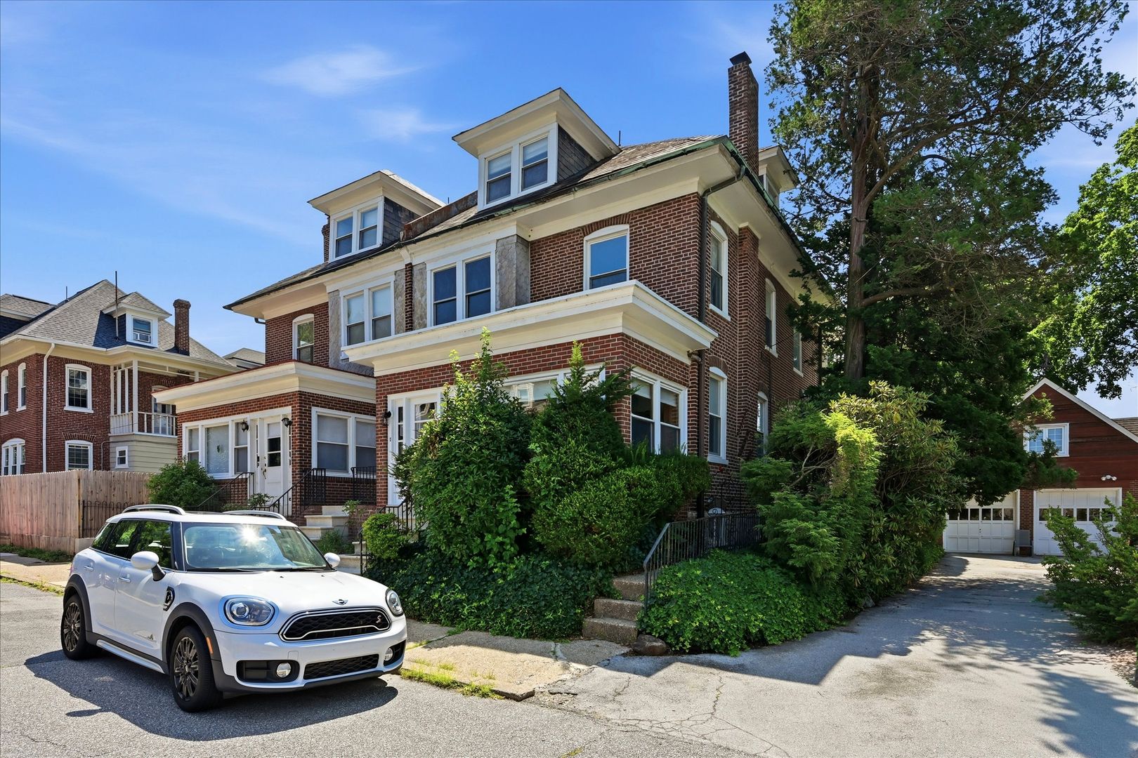 Wilmington House: 1800 N Monroe St