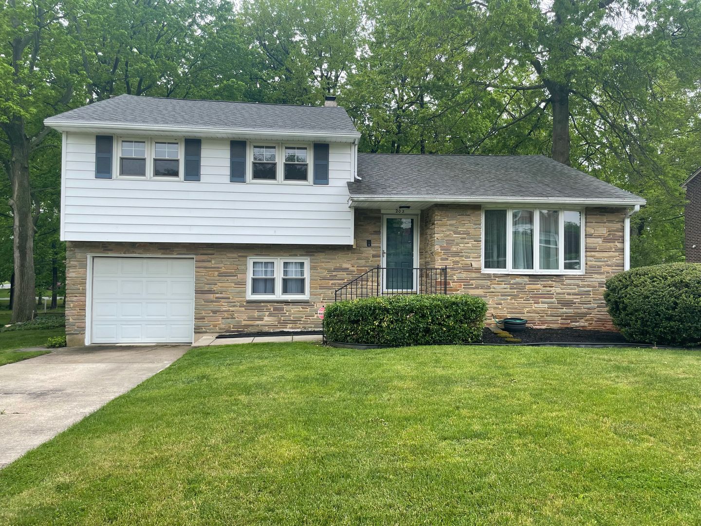 Wilmington House: 202 Alders Dr