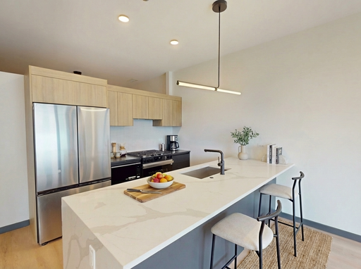 2 Bedroom-2 Bath In River West!! – photo 1