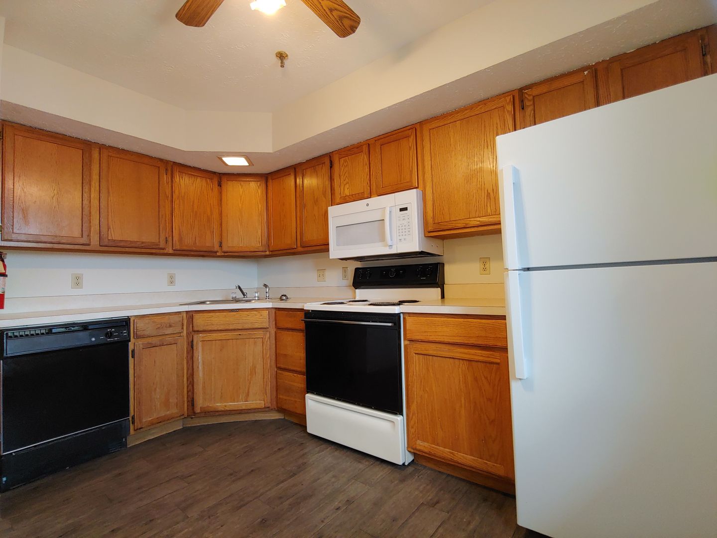 Morgantown Apartment: 1241 Pineview Drive