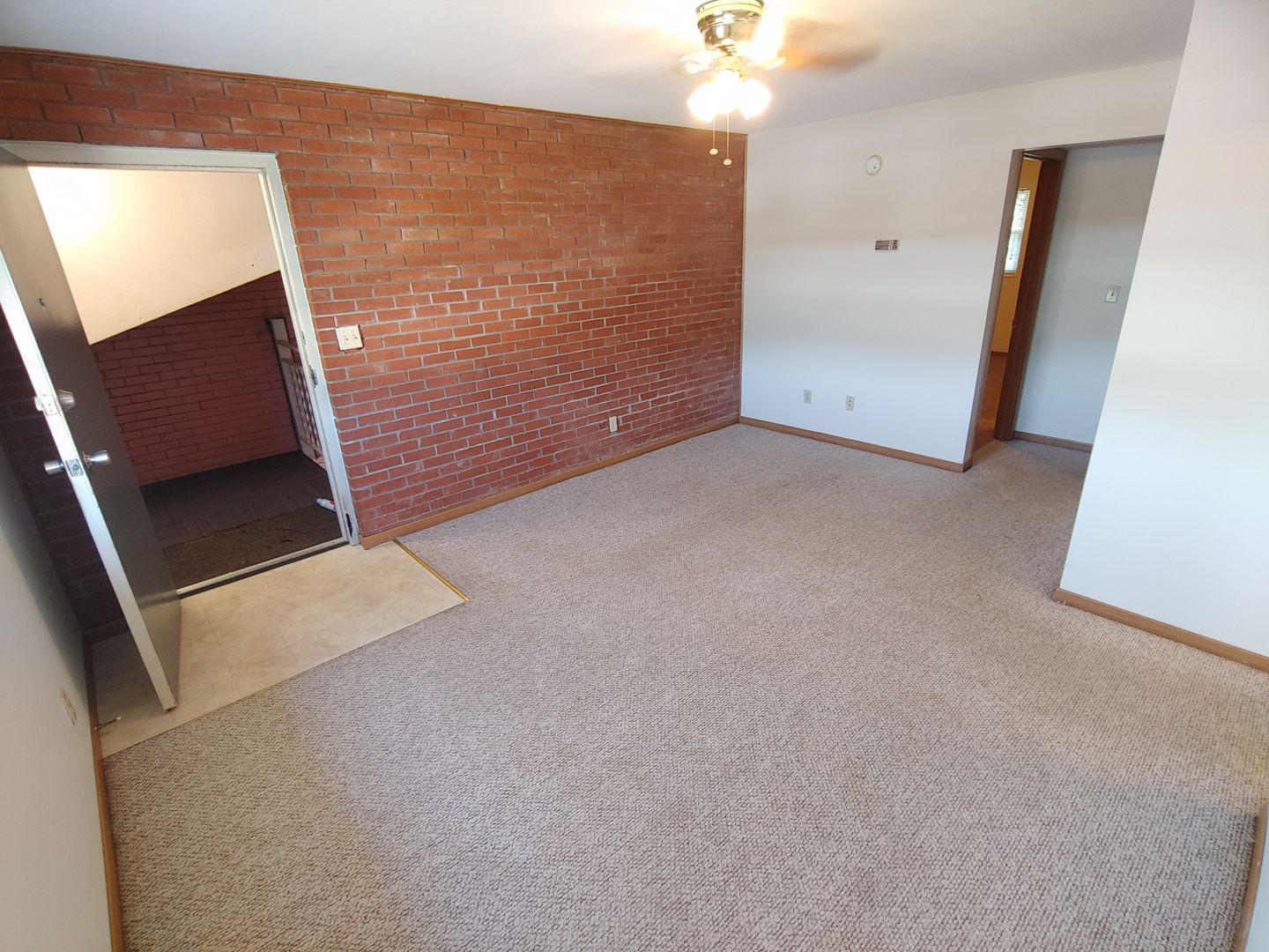 Morgantown Apartment: 1241 Pineview Drive