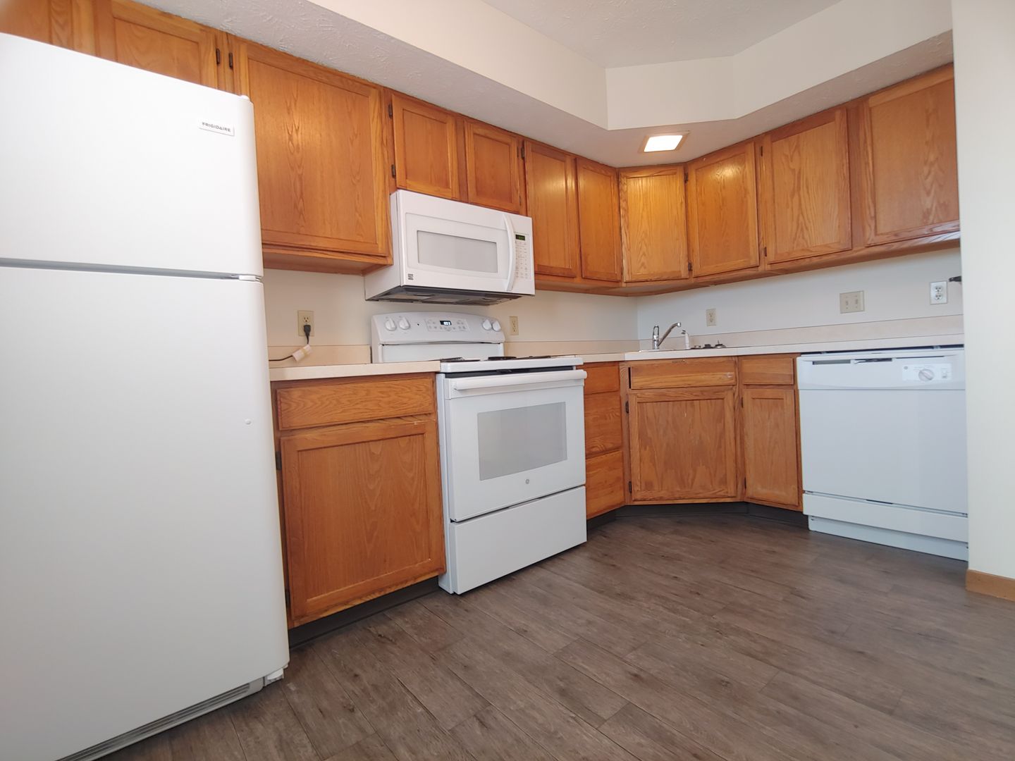 Morgantown Apartment: 1241 Pineview Drive