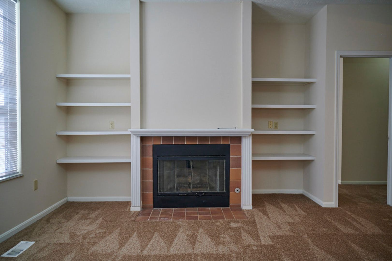 Brecksville Apartment: 7001 West Cross Creek Trail