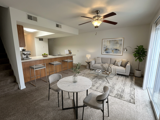 Sawgrass Apartments & Townhomes – photo 1