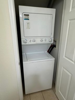 Sawgrass Apartments & Townhomes – photo 1