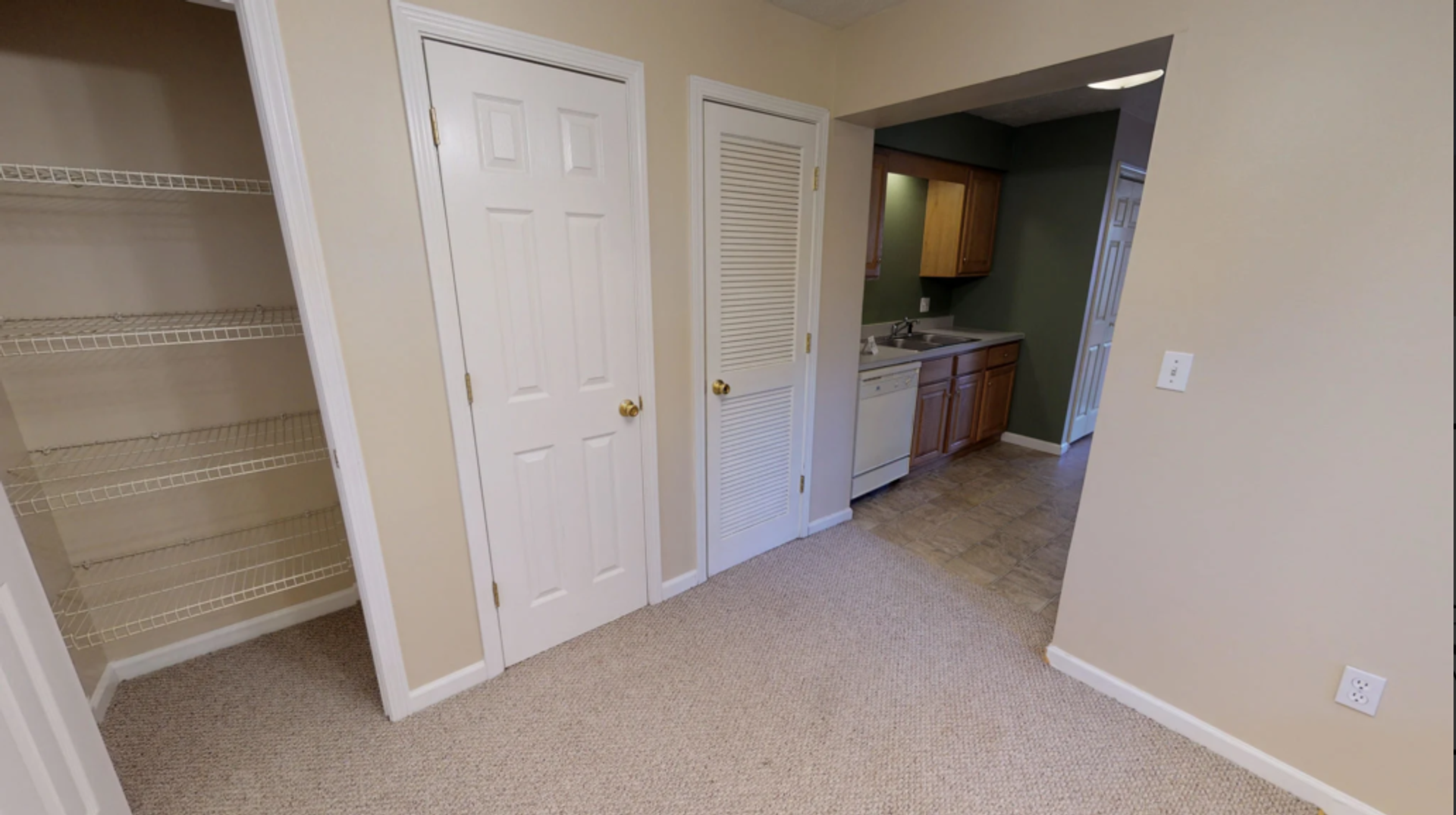 Clarksburg Apartment: 7700 Overlook Drive