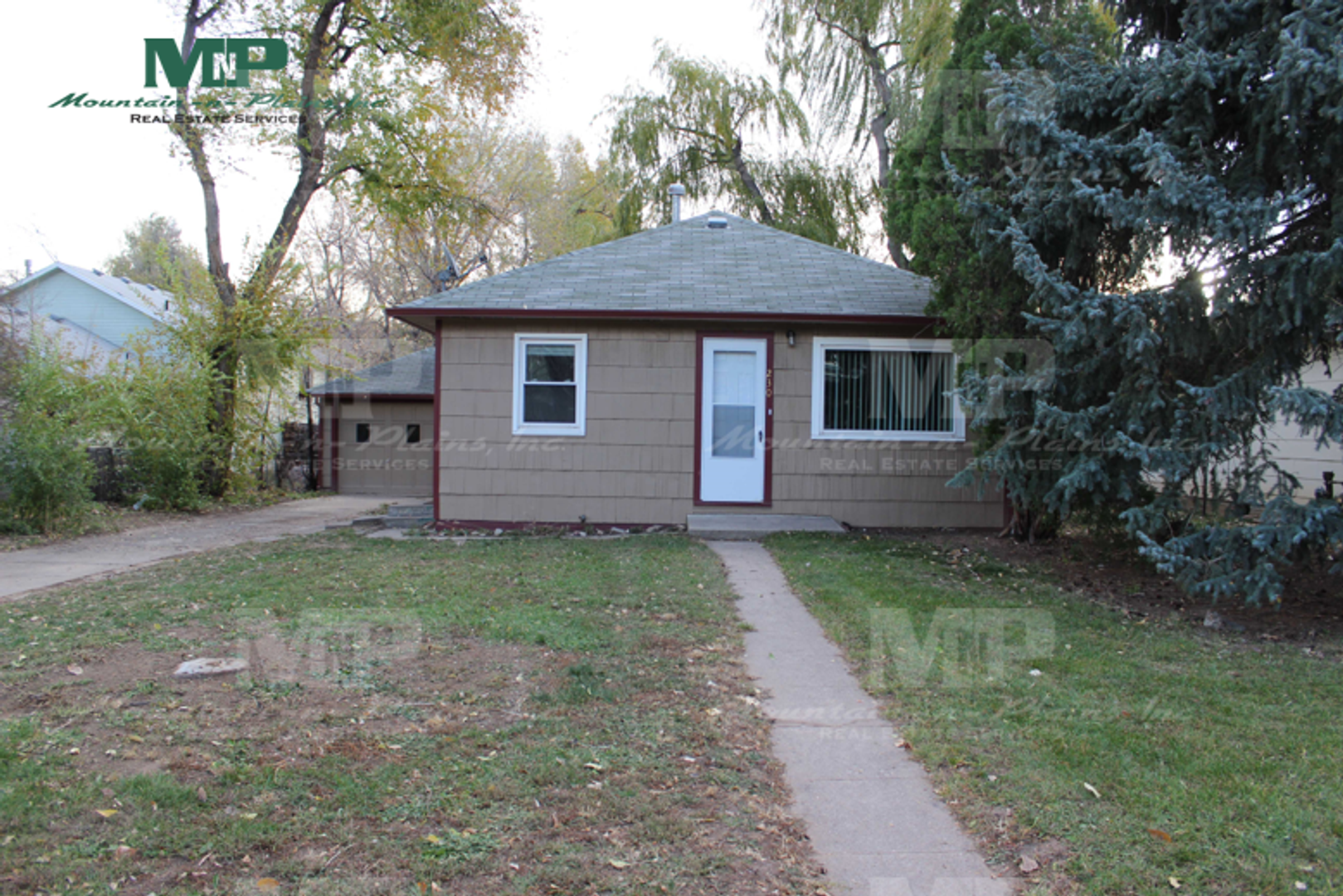 Fort Collins House: 230 N Whitcomb Street