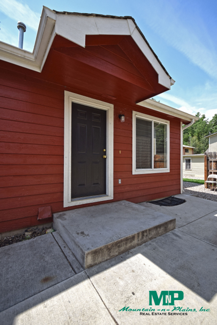 Fort Collins Townhome: 520 South Howes Street #B