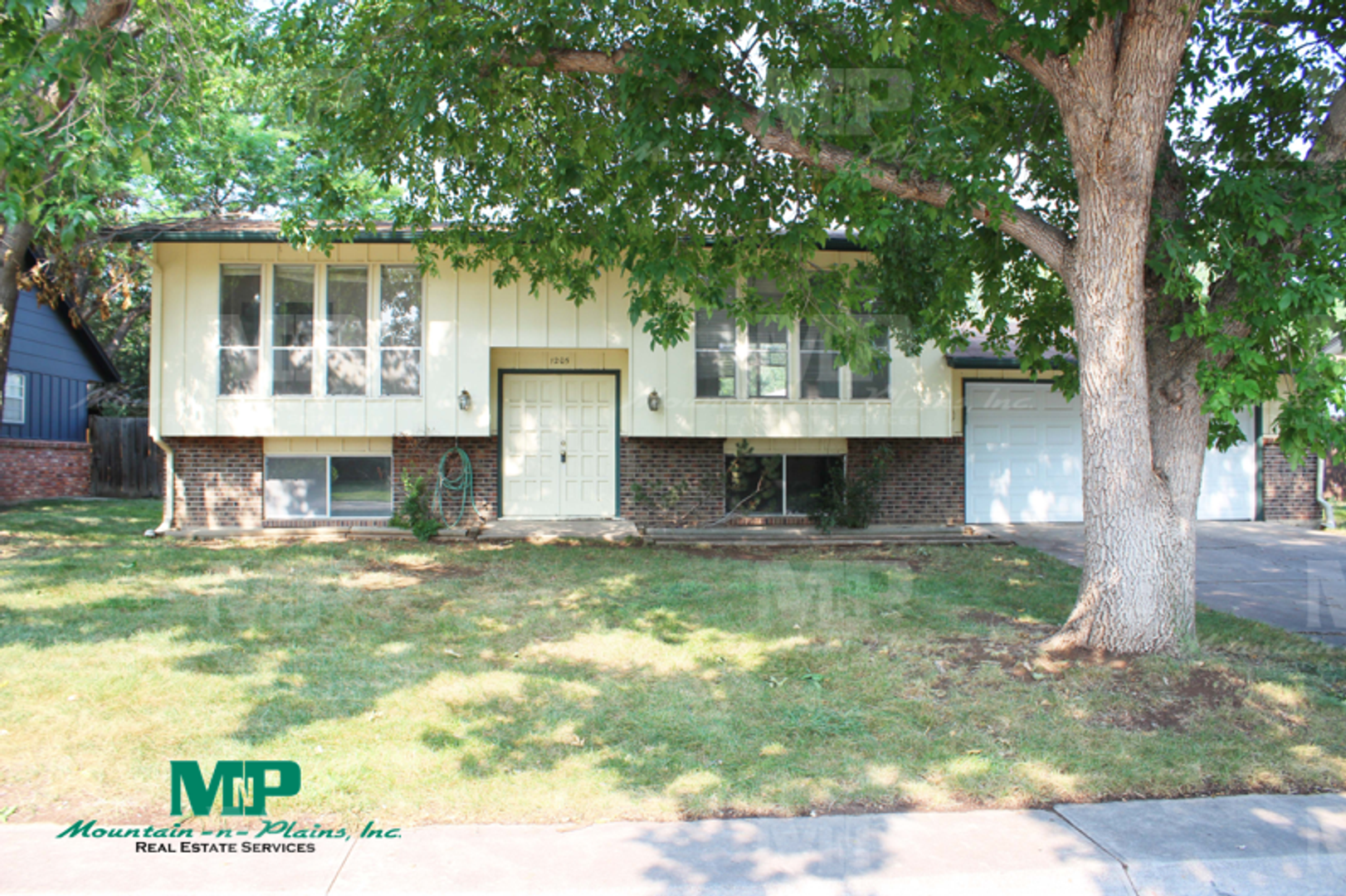 Fort Collins House: 1205 Fuqua Drive