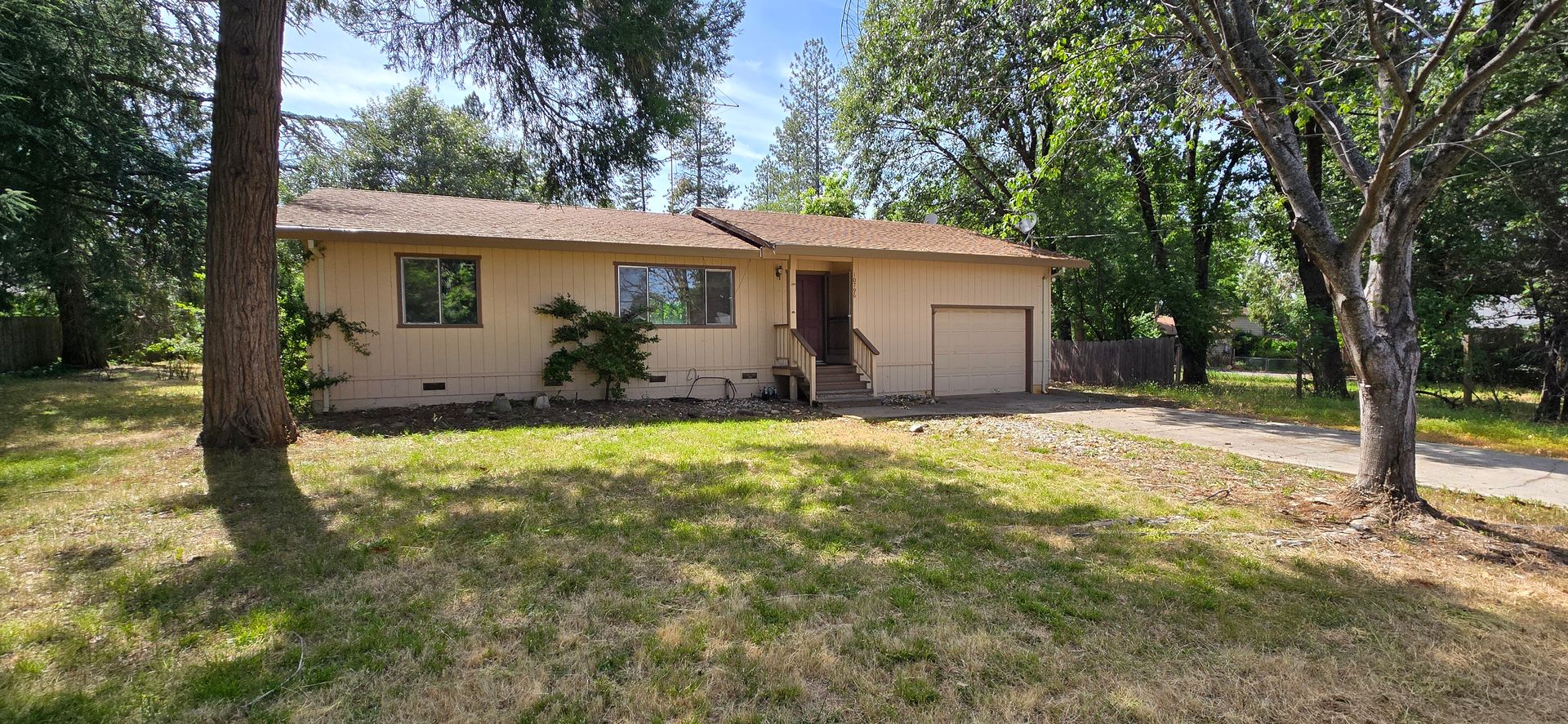 Grass Valley House: 10796 Banner view